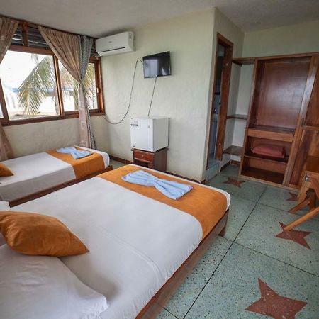 Hostal Estrella De Mar Пуерто-Айора Екстер'єр фото