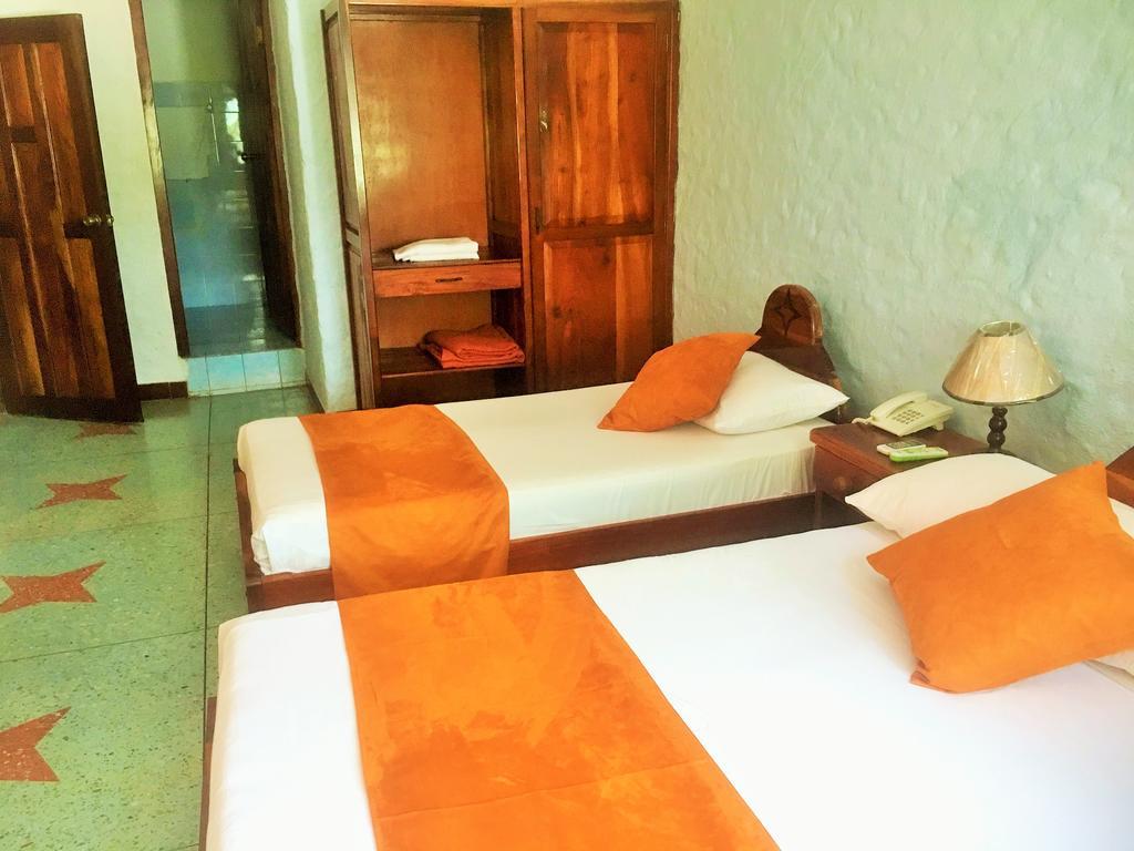 Hostal Estrella De Mar Пуерто-Айора Номер фото
