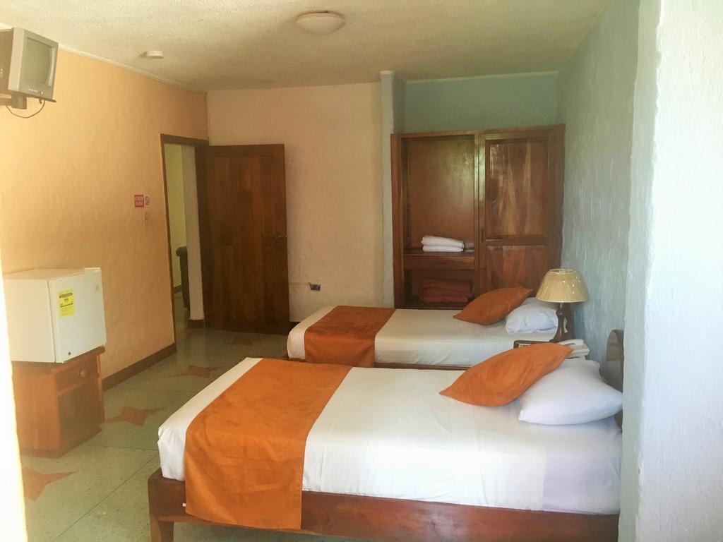 Hostal Estrella De Mar Пуерто-Айора Номер фото