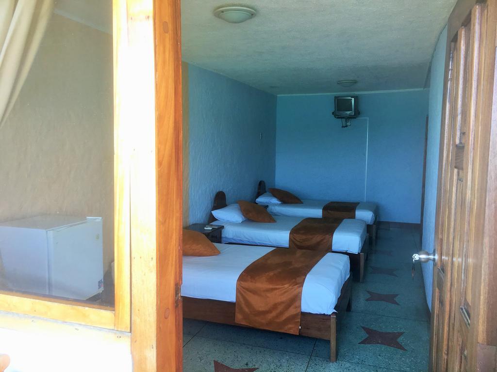 Hostal Estrella De Mar Пуерто-Айора Номер фото