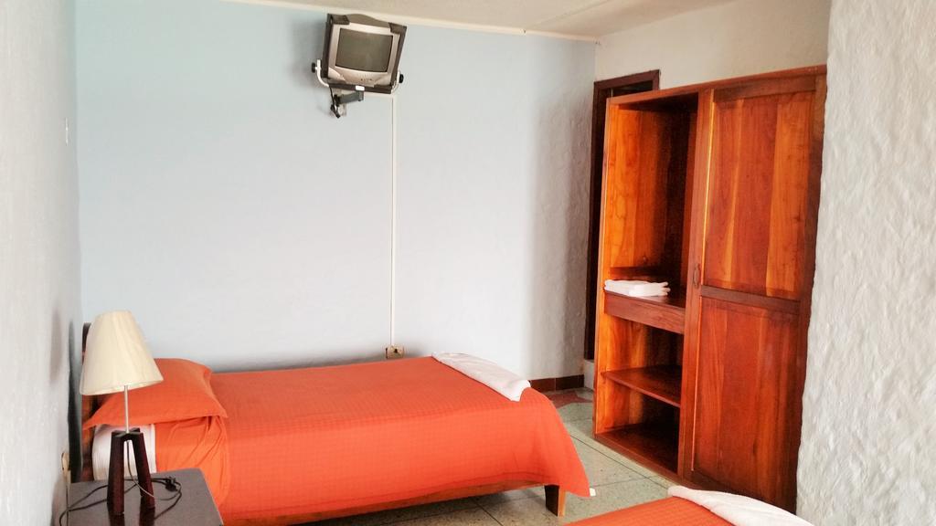 Hostal Estrella De Mar Пуерто-Айора Екстер'єр фото