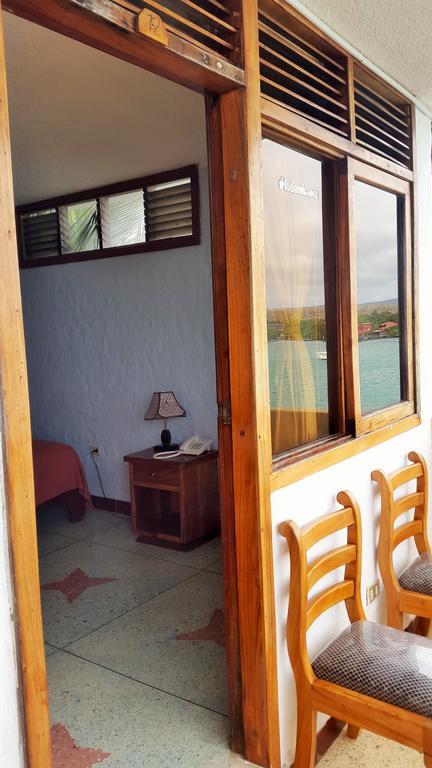 Hostal Estrella De Mar Пуерто-Айора Номер фото