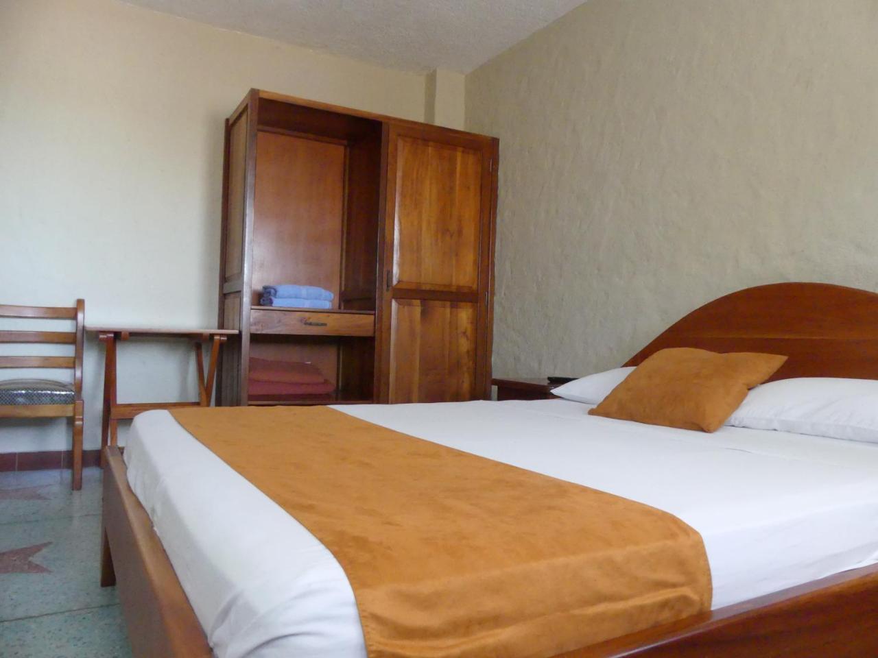 Hostal Estrella De Mar Пуерто-Айора Екстер'єр фото